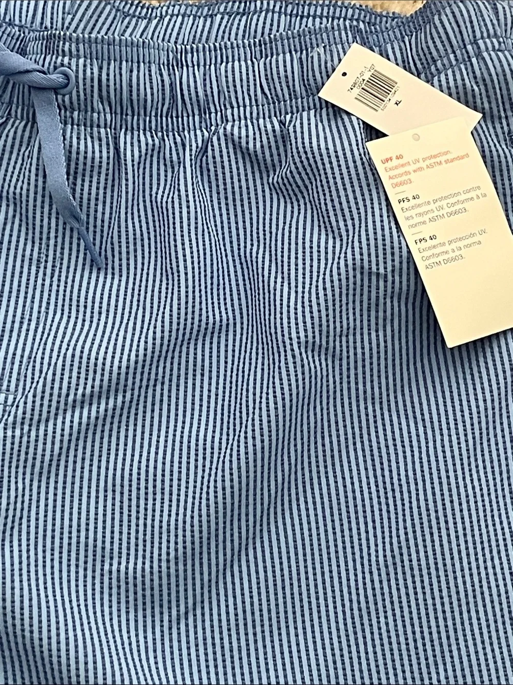Old Navy Men's Pair of  Seersucker Swim Trunks in Balmy Air and Crayon Blue NWT